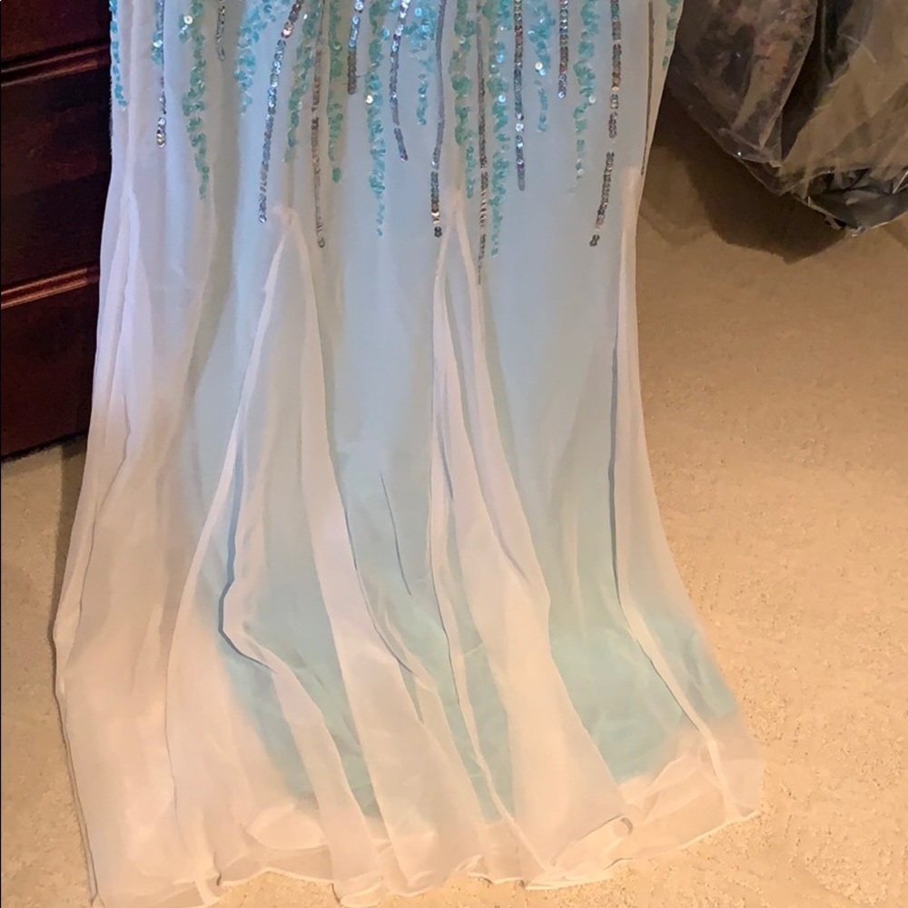 Beautiful Beaded Gown - Picture 6 of 9